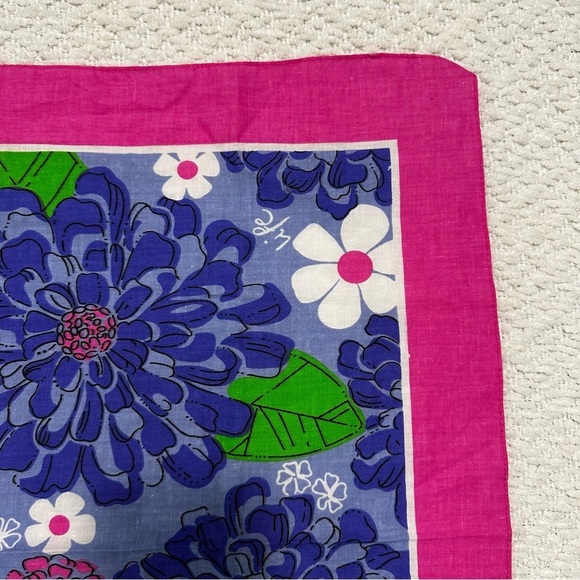 LILLY PULITZER x FORD Breast Cancer Awareness Cotton Square Scarf - Picture 3 of 8